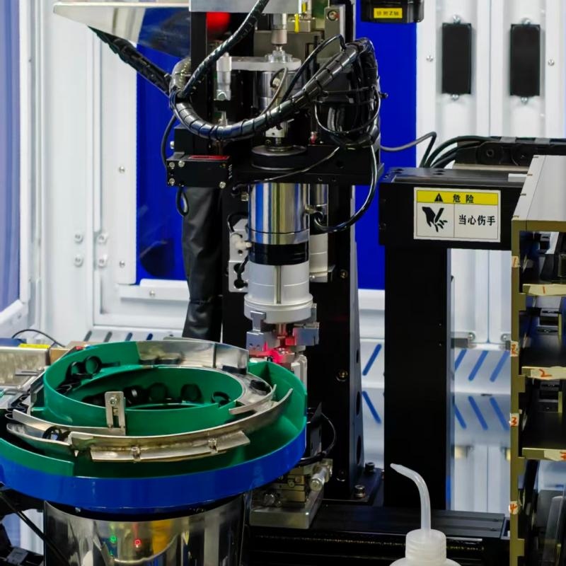BOSHI Optical Technology prowadzi szkolenia z zakresu procesów produkcyjnych w celu budowania profesjonalnych zespołów produkcyjnych